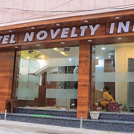 Hotel Novelty Inn Amritsar Esterno foto